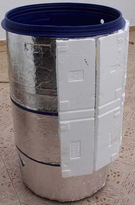 Gravity water tank